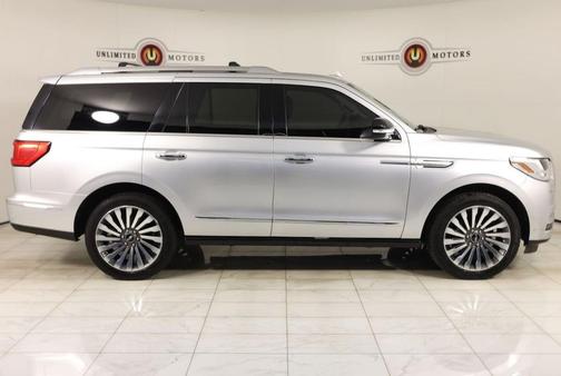 Ingot Silver 2018 Lincoln Navigator Reserve