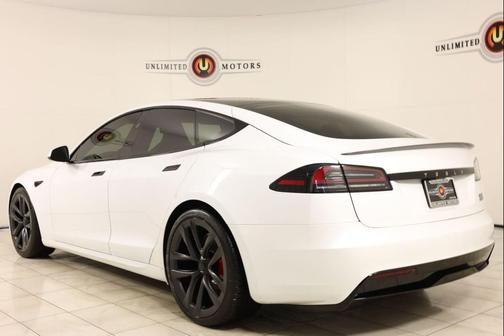 2024 Tesla Model S Plaid