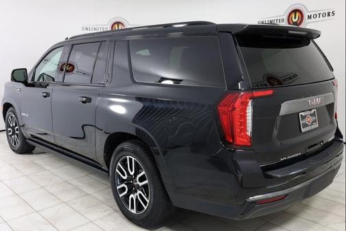 2021 GMC Yukon XL 4WD AT4