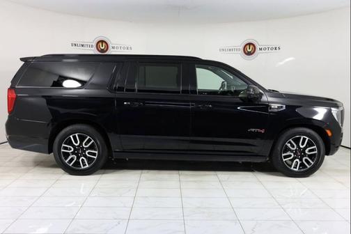 2021 GMC Yukon XL 4WD AT4