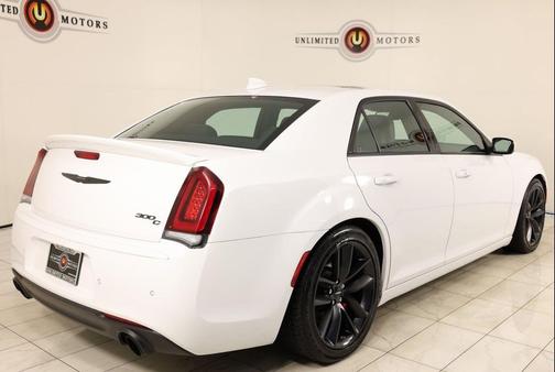 2023 Chrysler 300 C
