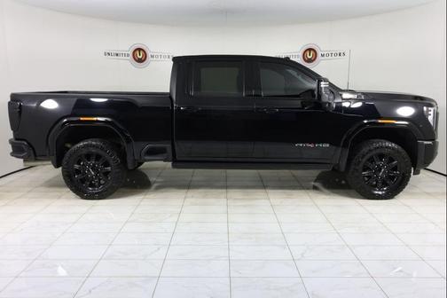 Onyx Black 2024 GMC Sierra 2500 AT4