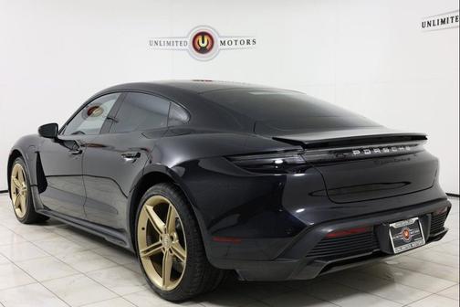 2020 Porsche Taycan Turbo S