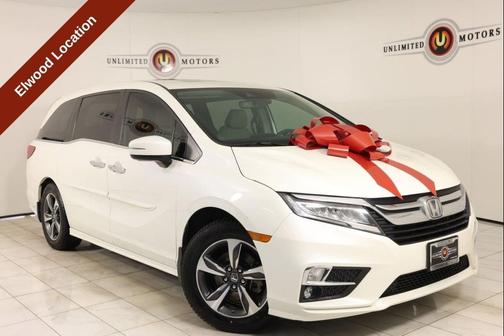 White Diamond Pearl 2018 Honda Odyssey Touring