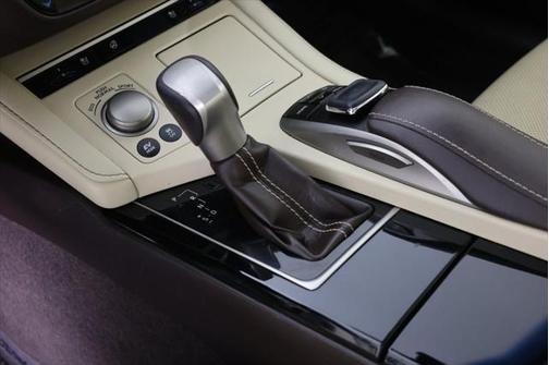 2017 Lexus ES 300h Base