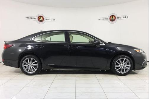 2017 Lexus ES 300h Base