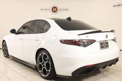 2024 Alfa Romeo Giulia Veloce AWD