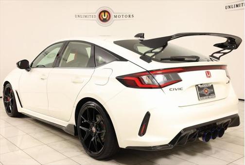 2024 Honda Civic Type R Base (M6)