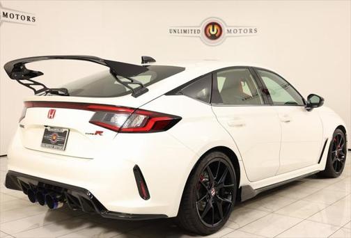 2024 Honda Civic Type R Base (M6)