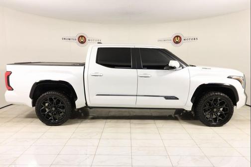 2025 Toyota Tundra Hybrid Platinum