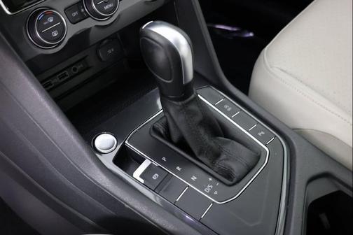 2020 Volkswagen Tiguan 2.0T SEL