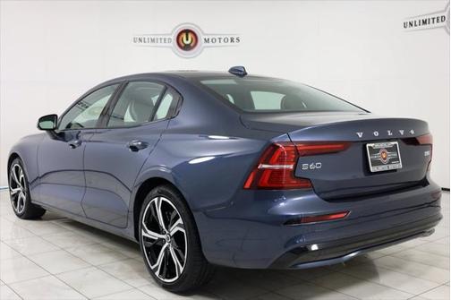 2025 Volvo S60 B5 Core