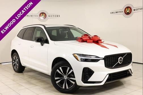 2024 Volvo XC60 Recharge Plug-In Hybrid T8 Core Dark Theme