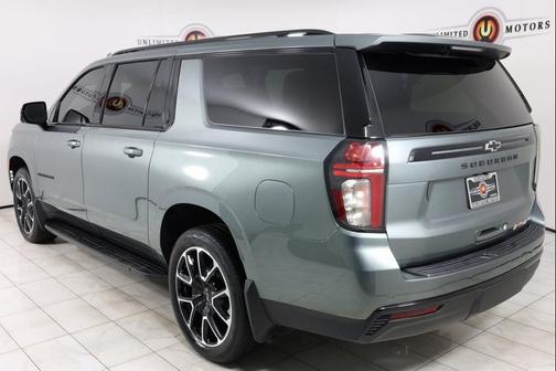 2023 Chevrolet Suburban RST