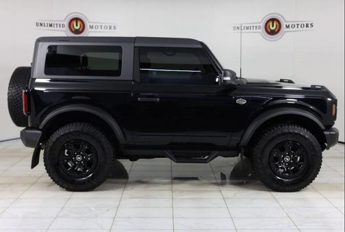 Shadow Black 2023 Ford Bronco Wildtrak