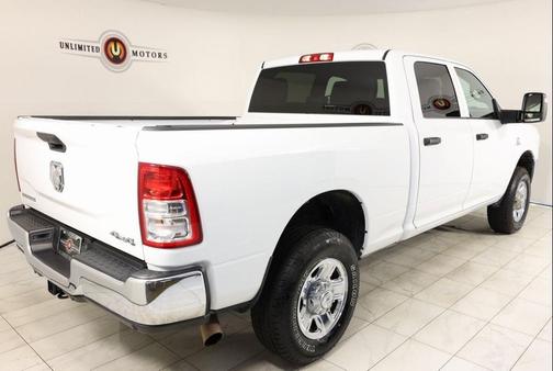 2023 RAM 3500 Tradesman Crew Cab 4x4 6'4' Box