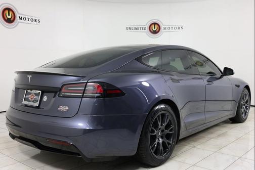 2022 Tesla Model S Plaid