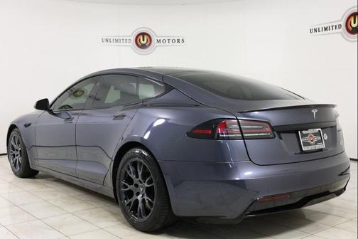 2022 Tesla Model S Plaid
