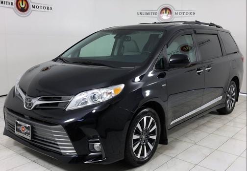 2020 Toyota Sienna XLE