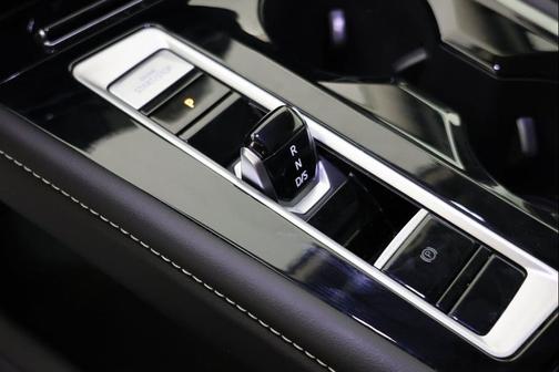 2024 Volkswagen Atlas 2.0T SEL Premium R-Line 4MOTION