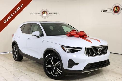 Blue 2025 Volvo XC40 Core Bright Theme
