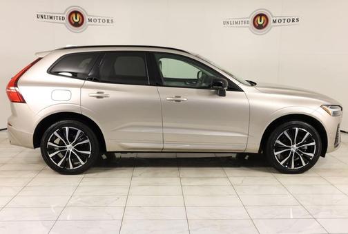 Bright Dusk Metallic 2025 Volvo XC60 B5 Plus