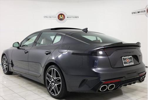 2022 Kia Stinger GT1