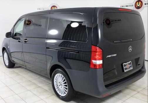 2023 Mercedes-Benz Metris Base