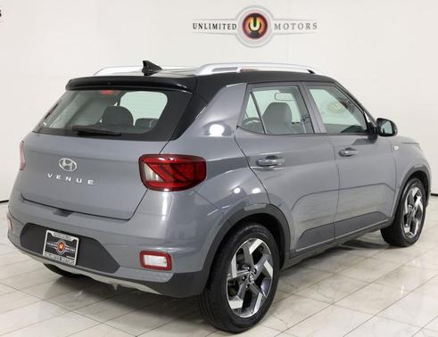 2022 Hyundai VENUE Limited
