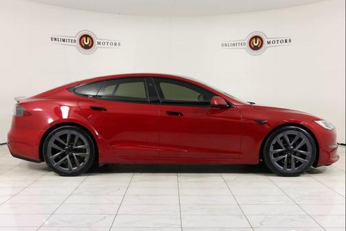 2021 Tesla Model S Plaid