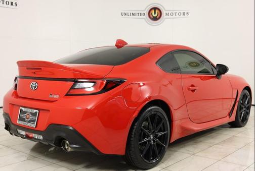 2024 Toyota GR86 Premium