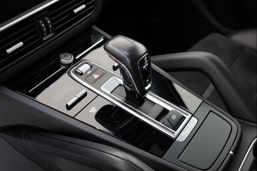 2021 Porsche Cayenne GTS