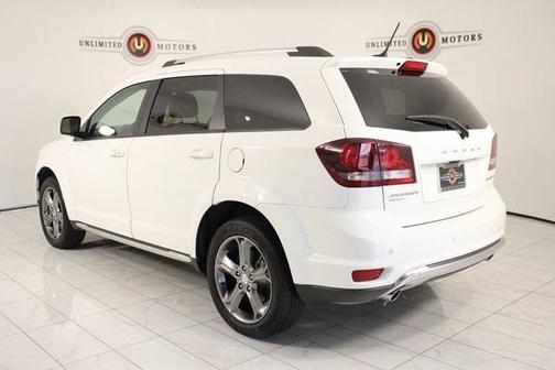 Photo 4 of 42 of 2017 Dodge Journey Crossroad