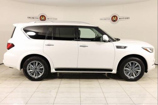 2024 INFINITI QX80 Luxe