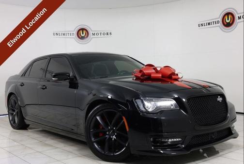 Gloss Black 2023 Chrysler 300 C