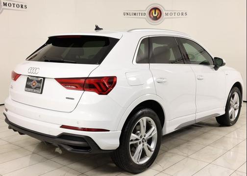 2023 Audi Q3 Premium 45 TFSI S line quattro Tiptronic