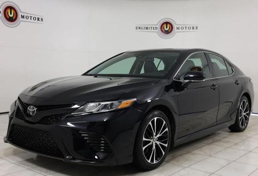 Midnight Black Metallic 2020 Toyota Camry SE