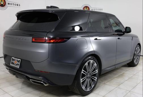 Santorini Black Metallic 2024 Land Rover Range Rover Sport SE