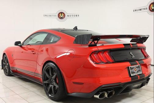2022 Ford Shelby GT500 Base