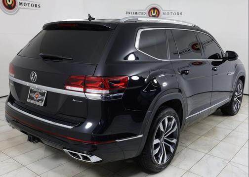 Deep Black Pearl 2023 Volkswagen Atlas 3.6L SEL Premium