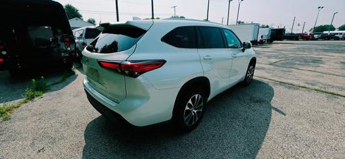 Blizzard Pearl 2020 Toyota Highlander XLE