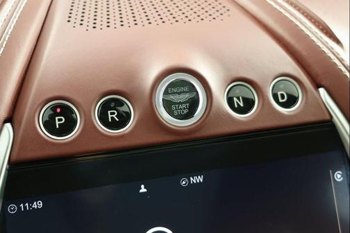 2021 Aston Martin DBX Base