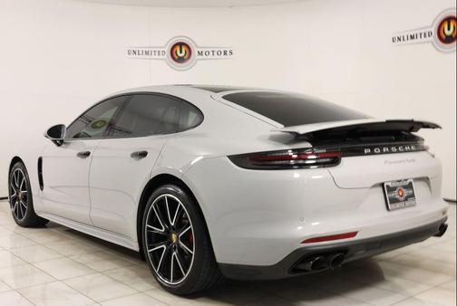 Chalk 2018 Porsche Panamera Turbo
