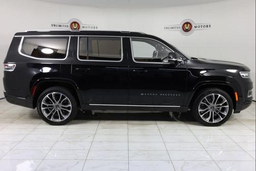 Diamond Black Crystal Pearlcoat 2023 Jeep Grand Wagoneer Series III 4x4