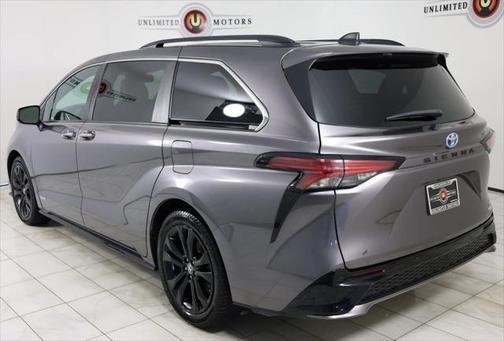 2021 Toyota Sienna XSE 7 Passenger