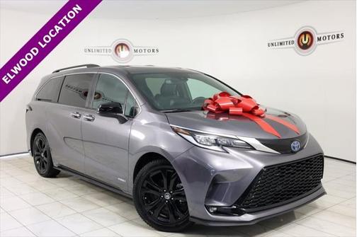 2021 Toyota Sienna XSE 7 Passenger
