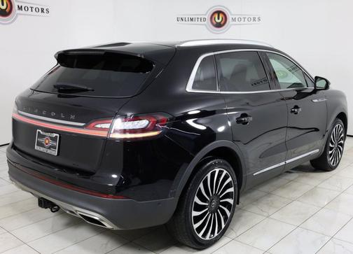 2022 Lincoln Nautilus Black Label