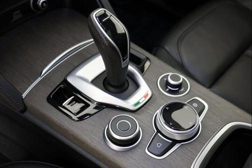 2022 Alfa Romeo Stelvio Ti
