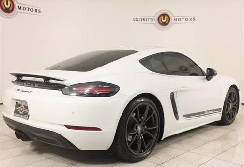 2020 Porsche 718 Cayman T