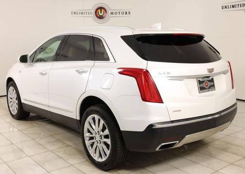 Crystal White Tricoat 2017 Cadillac XT5 Platinum